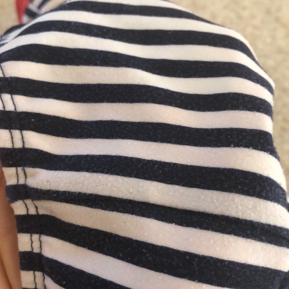 Adorable 3t Cat & Jack girls crossback swimsuit - Picture 3 of 4